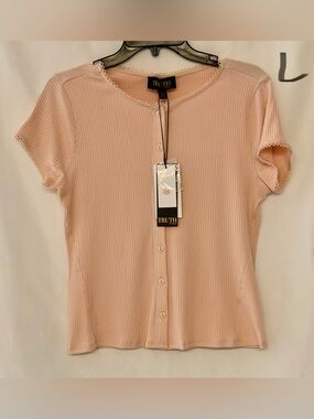 TRUTH Blush Ribbed Button-Front Short Sleeve Top with Scalloped Trim